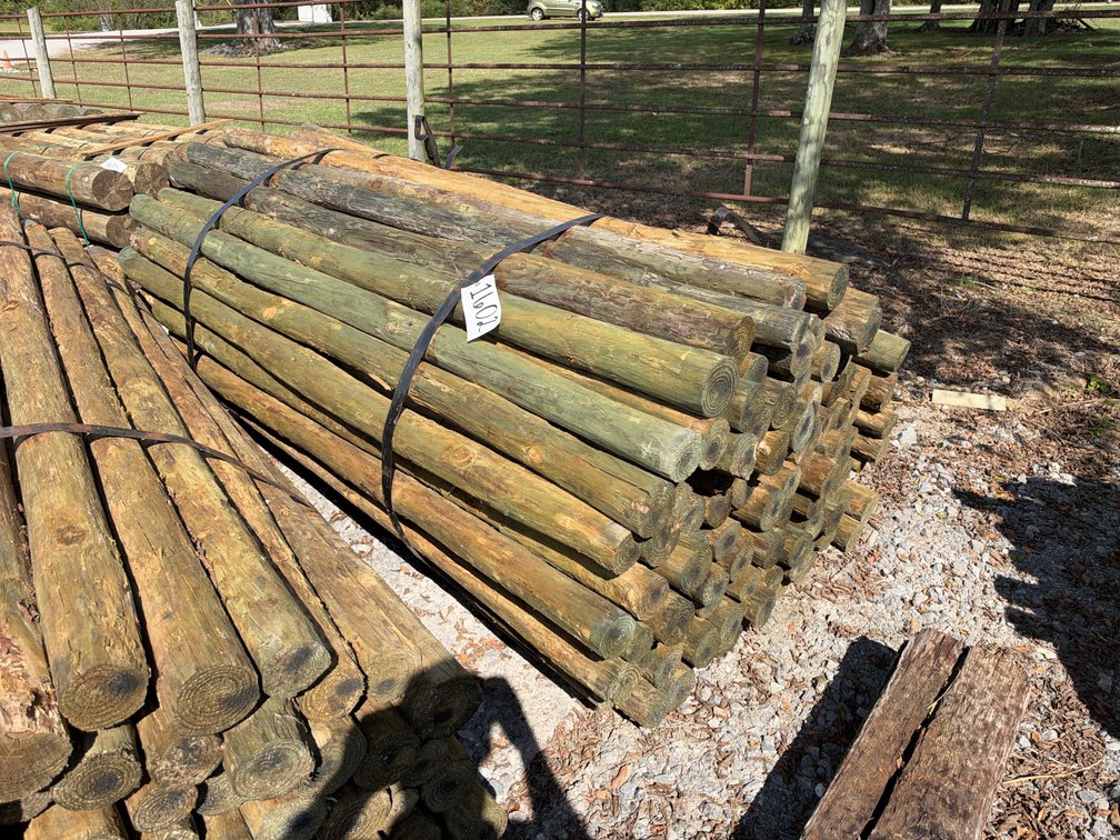 BUNDLE OF 3”X7’ WOOD POSTS