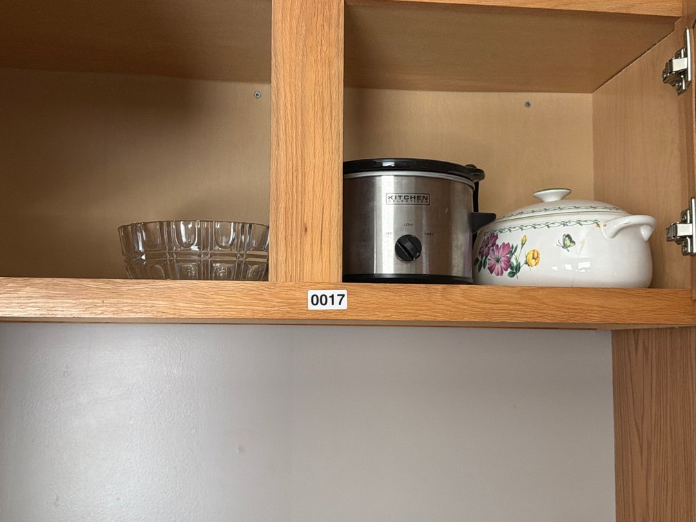 GLASS BOWL , SMALL CROCKPOT , AND LIDDED DISH