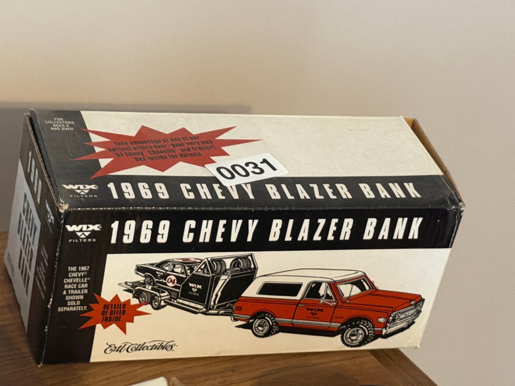 ERTL 1969 CHEVY BLAZER BANK
