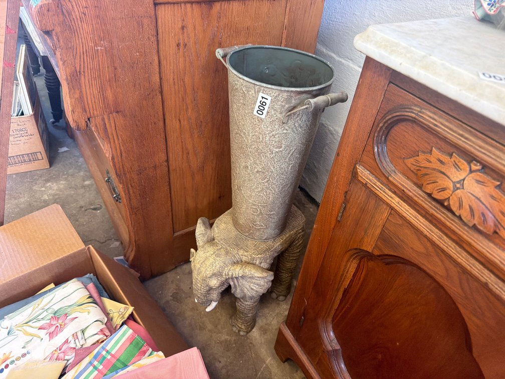 ELEPHANT PLANT STAND AND BUCKET