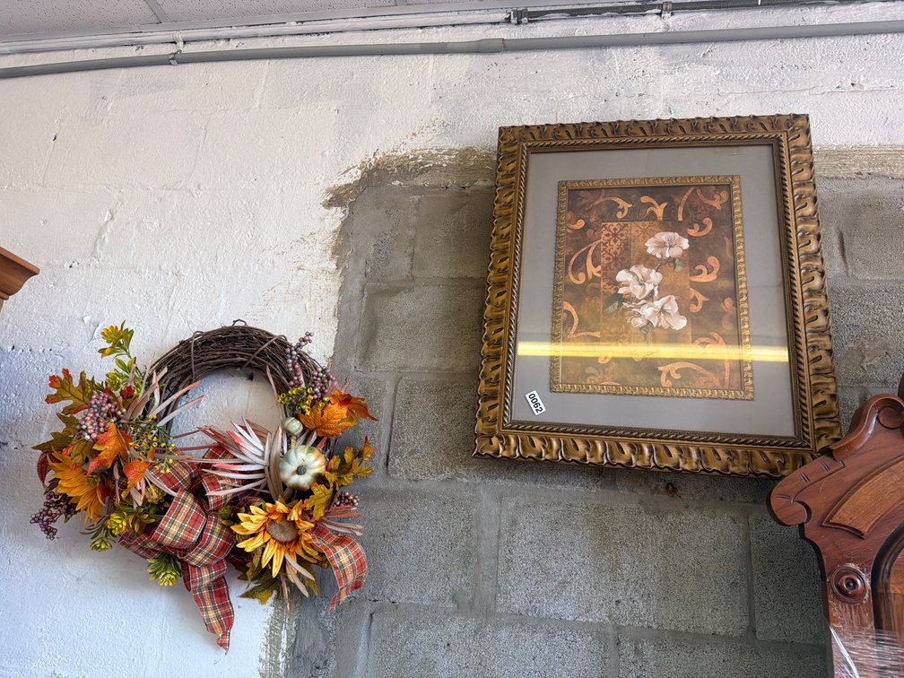 WREATH AND FRAMED PRINT