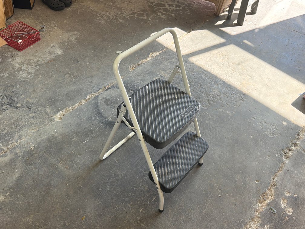COSCO STEP LADDER