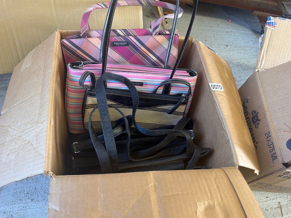 LOT OF KATE SPADE PURSES