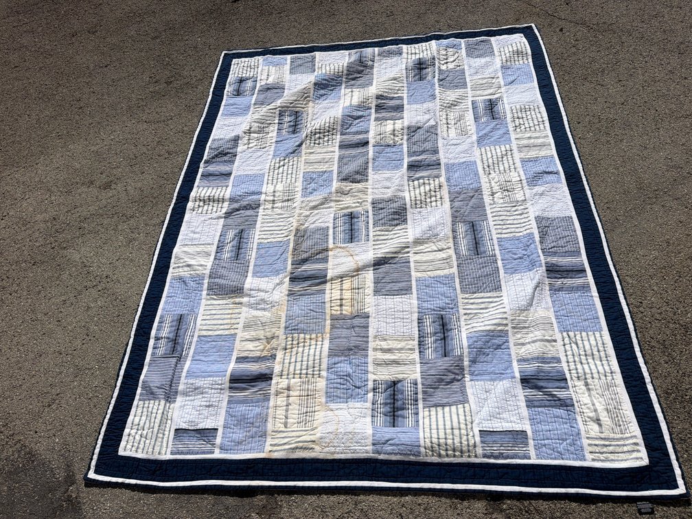 BLUE QUILT