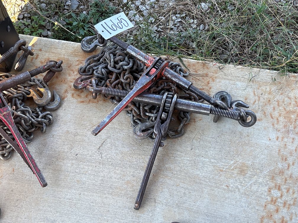 (2) RATCHETING BINDERS & (1) CHAIN W/ 1 HOOK