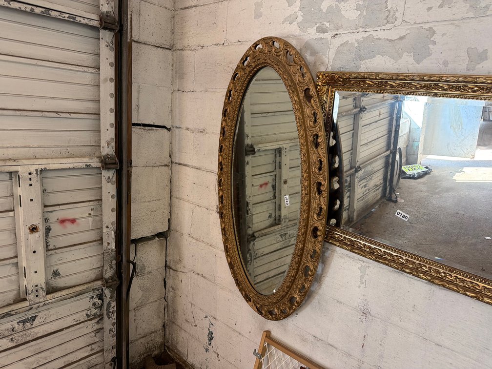 ORNATE OVAL BEVELED GLASS MIRROR