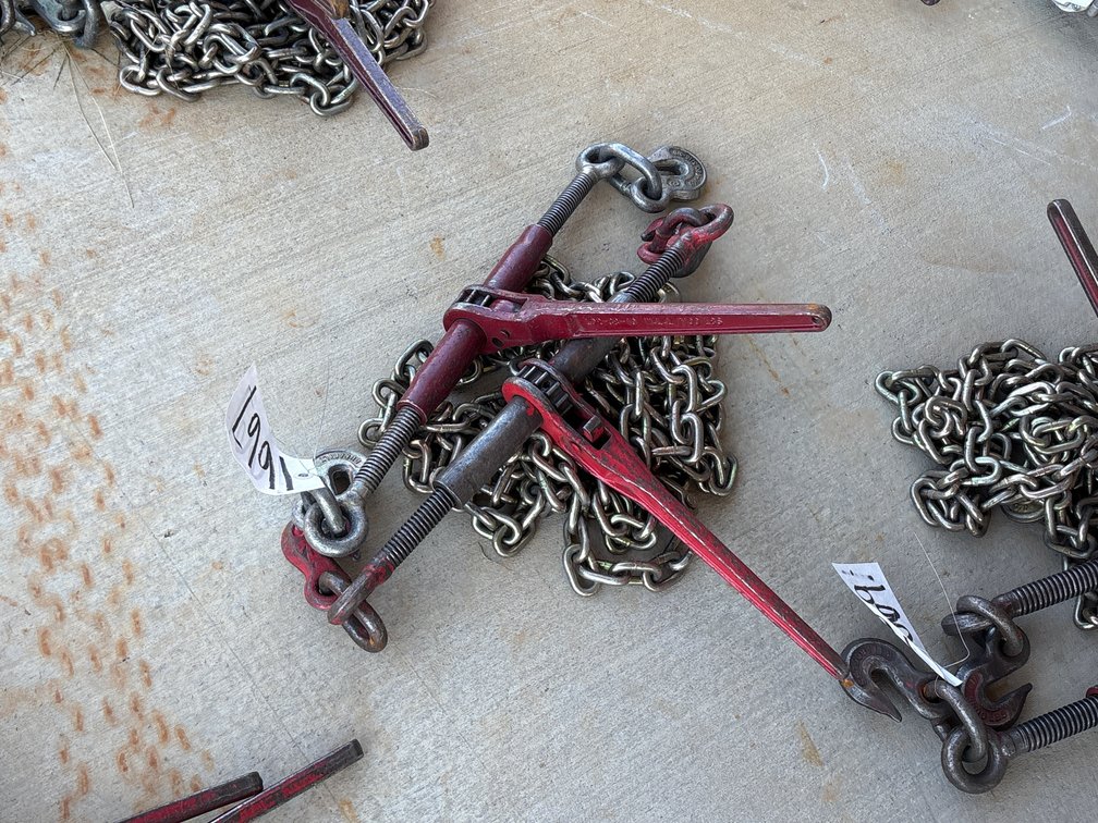 (2) RATCHETING BINDERS & (1) CHAIN W/ 2 HOOKS