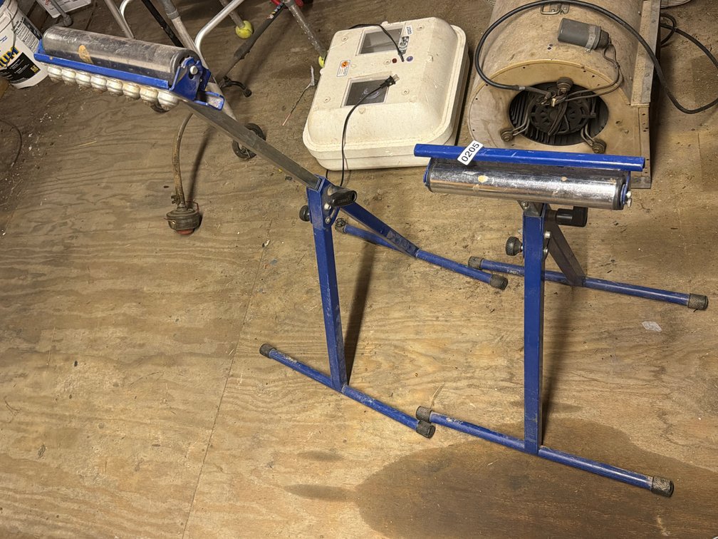 TWO ROLLER STANDS