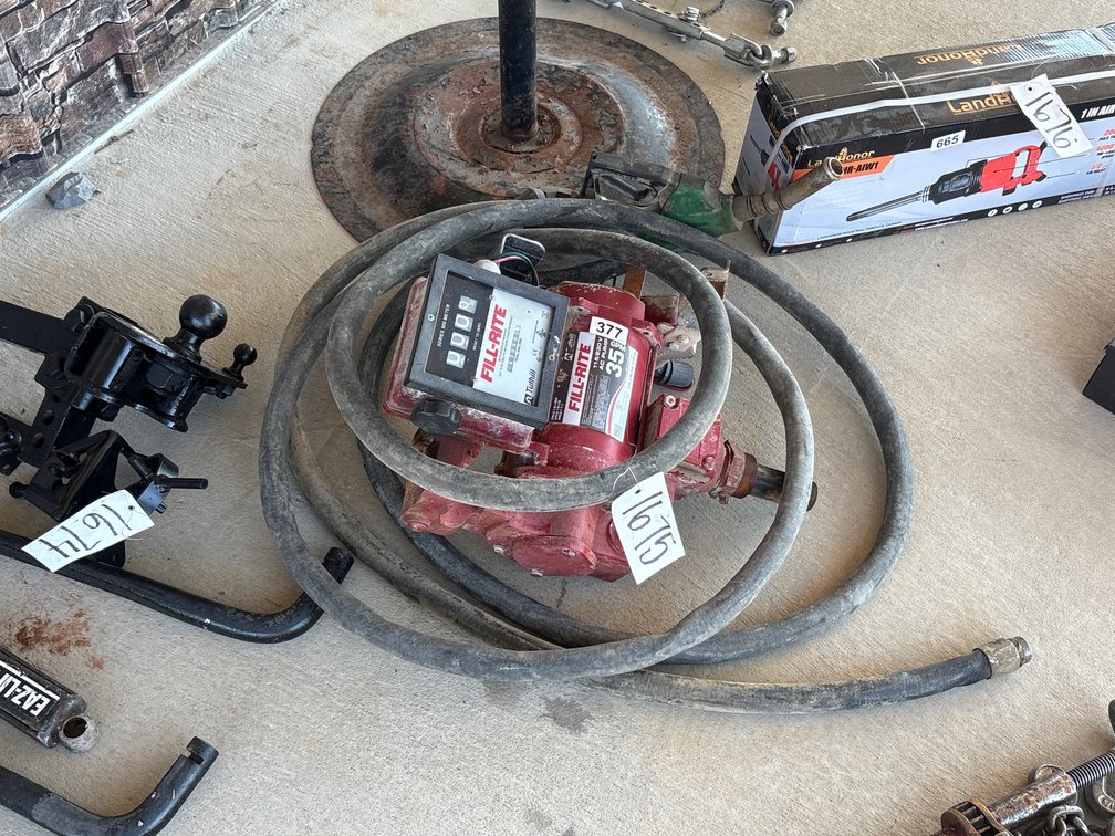FILL-RITE 35GPM FUEL PUMP W/ HOSE & NOZZLE