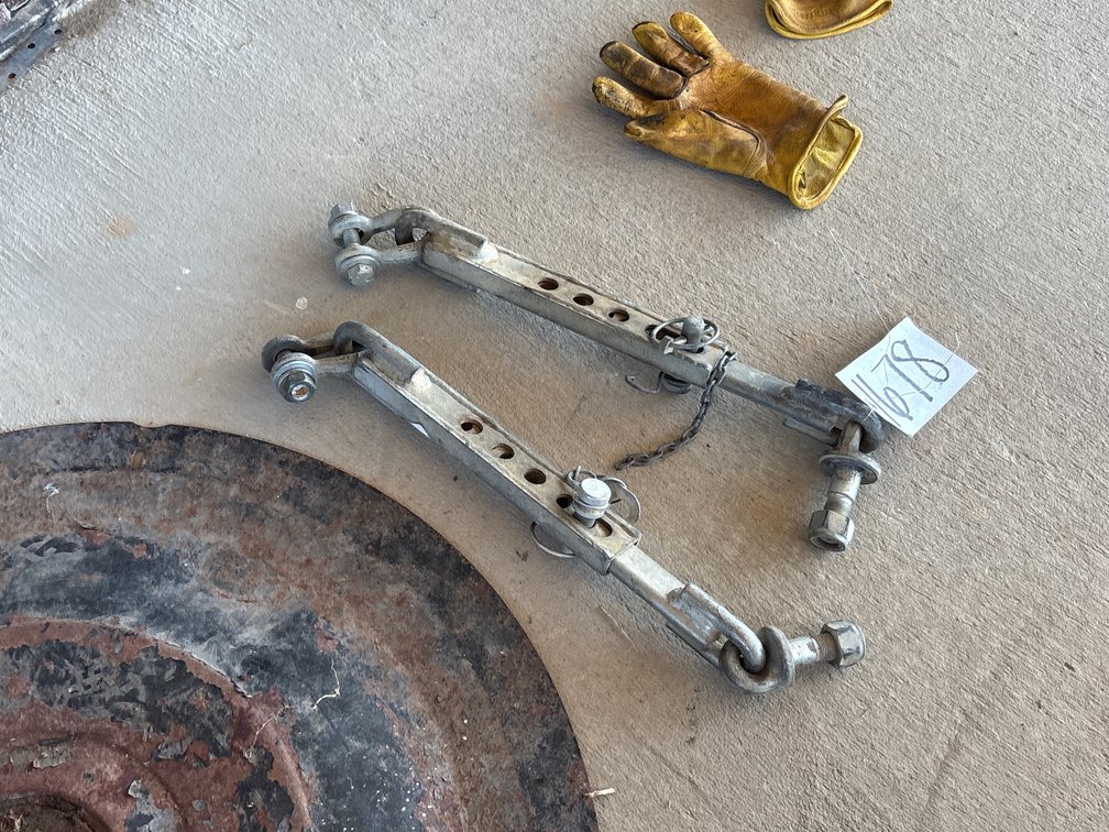 (2) TELESCOPIC LINKS FOR LIFT ARMS