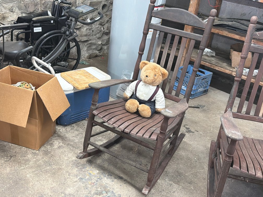 ROCKING CHAIR & TEDDY BEAR