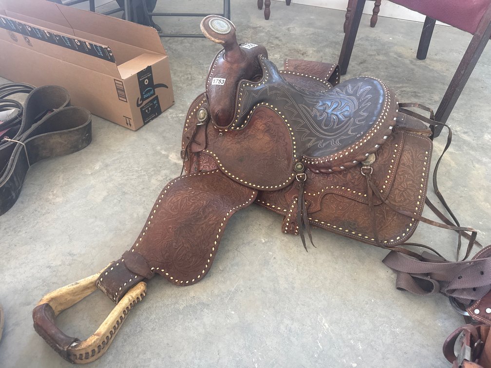 14 and 1/2” WESTERN SADDLE