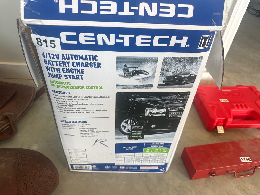 CEN-TECH 6/12V AUTOMATIC BATTERY CHARGER