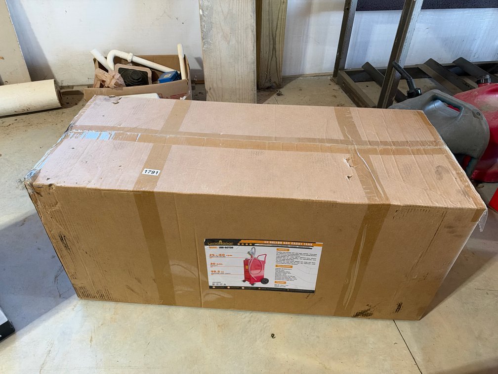 30 GALLON GAS CADDY