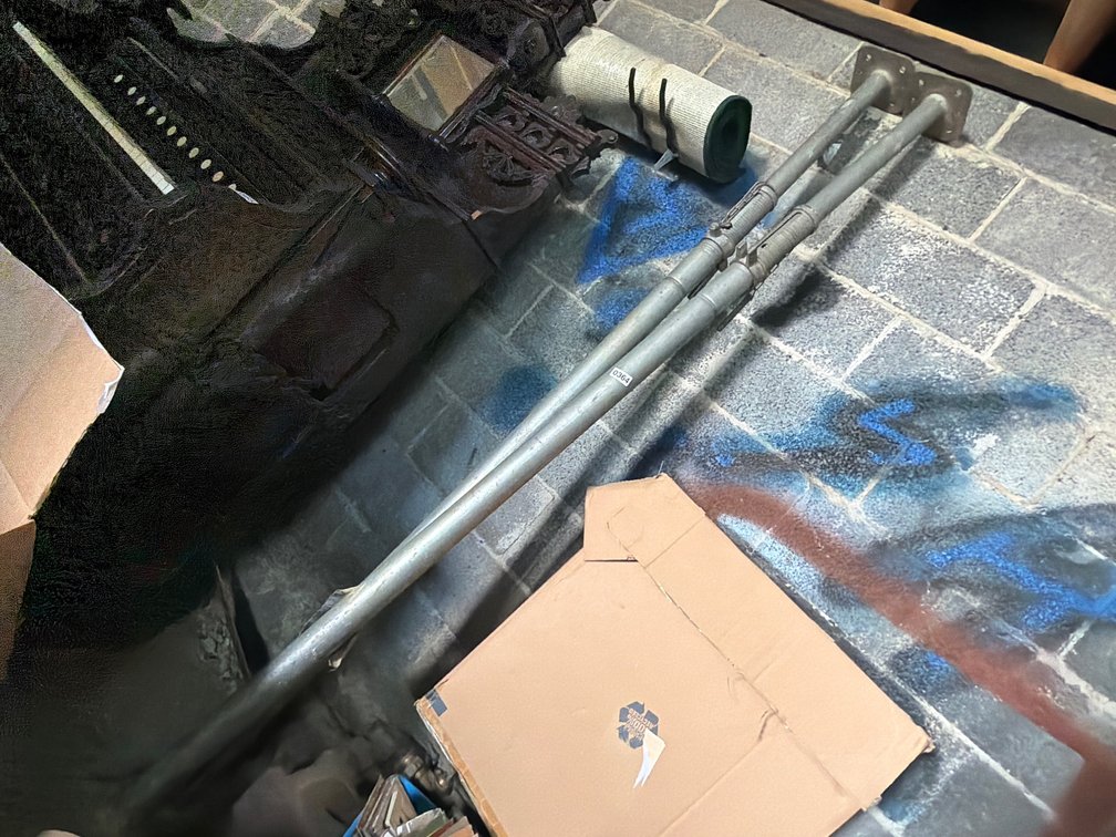 (2) LOAD BARS
