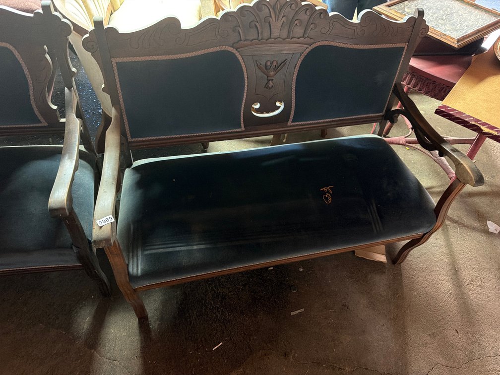 ANTIQUE SETTEE