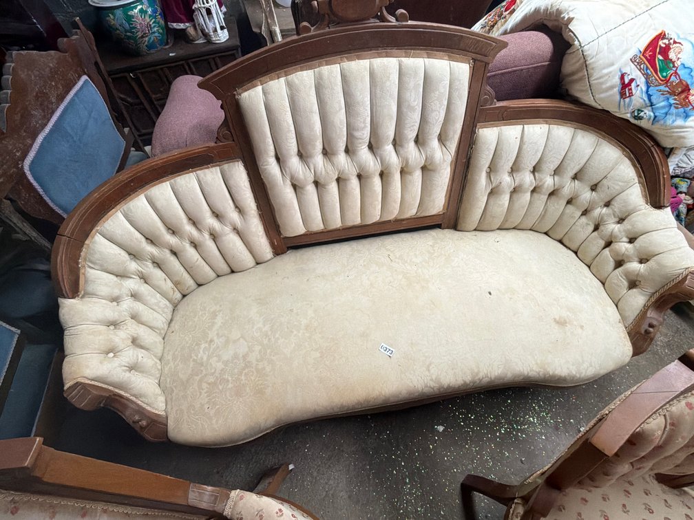 VICTORIAN SOFA