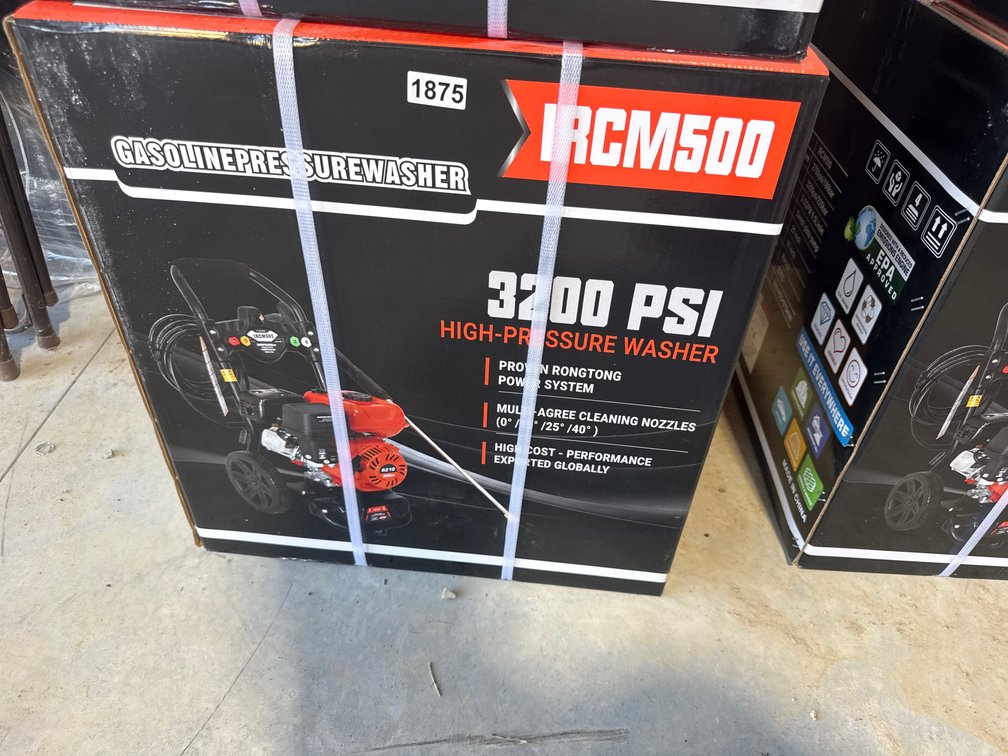 GAS POWERED PRESSURE WASHER