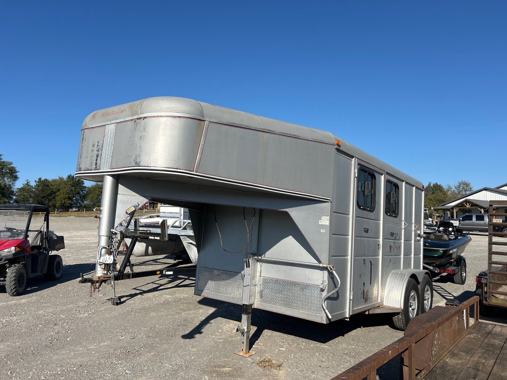 2013 CALICO GOOSENECK HORSE TRAILER