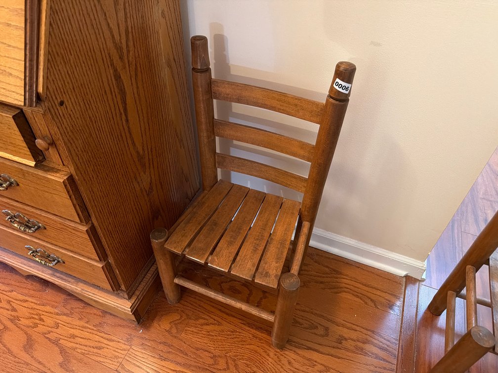 VINTAGE WOODEN CHILD’S CHAIR