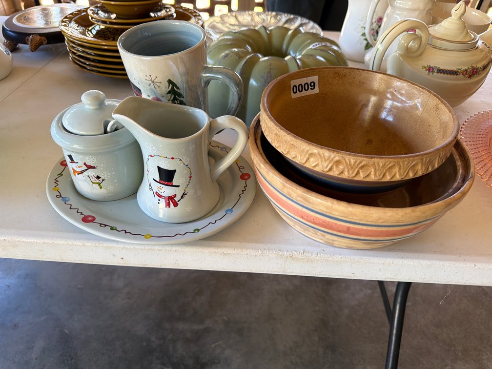 (2) USA BOWLS, SNOWMAN CREAM, SUGAR, ETC.