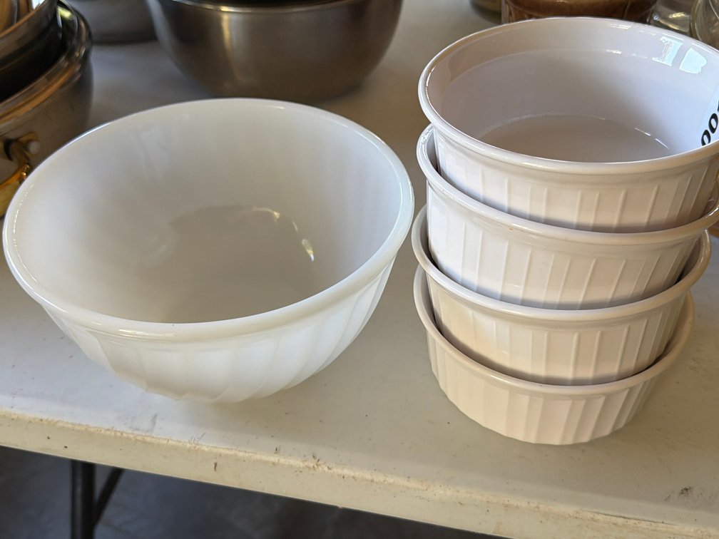 FIRE-KING BOWL, WHITE RAMEKINS