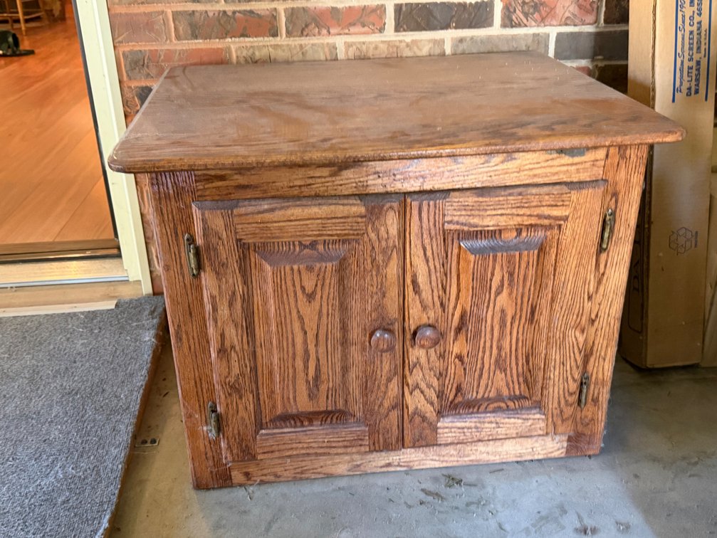 OAK END TABLE 30”X24”X23”