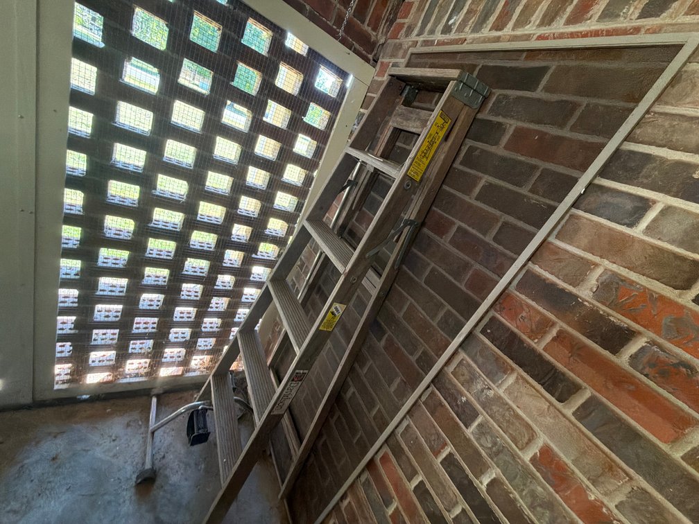 6 FT LADDER