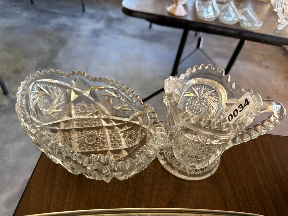 CRYSTAL DISH & CREAMER
