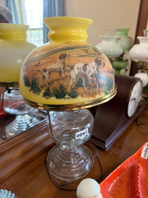 VINTAGE HOUND LAMP