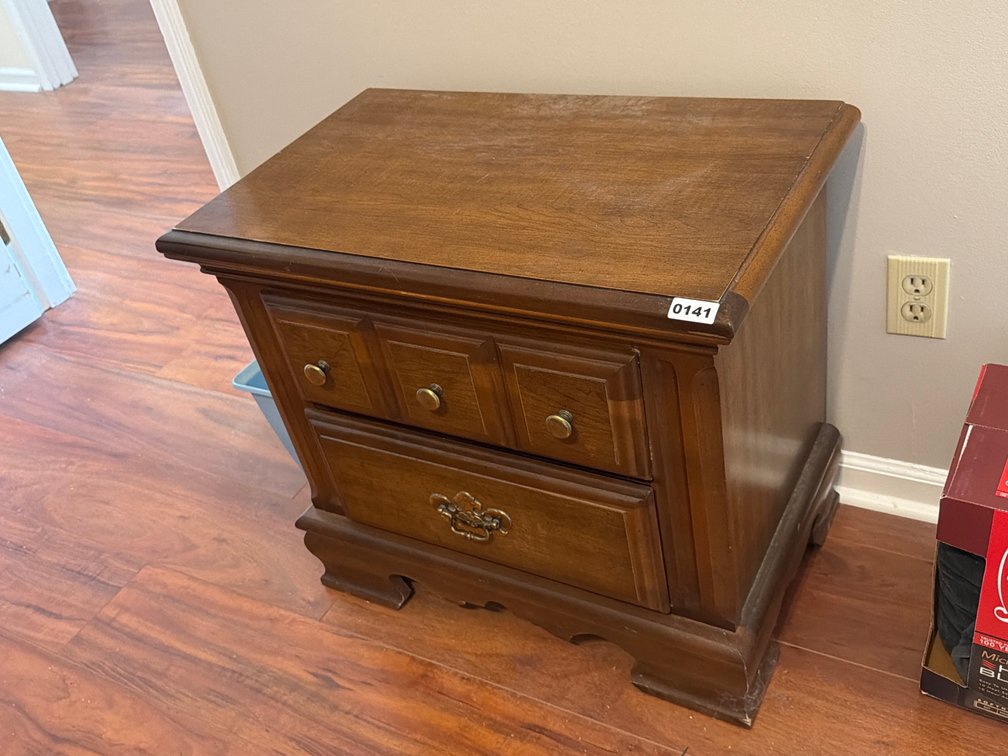 NIGHTSTAND