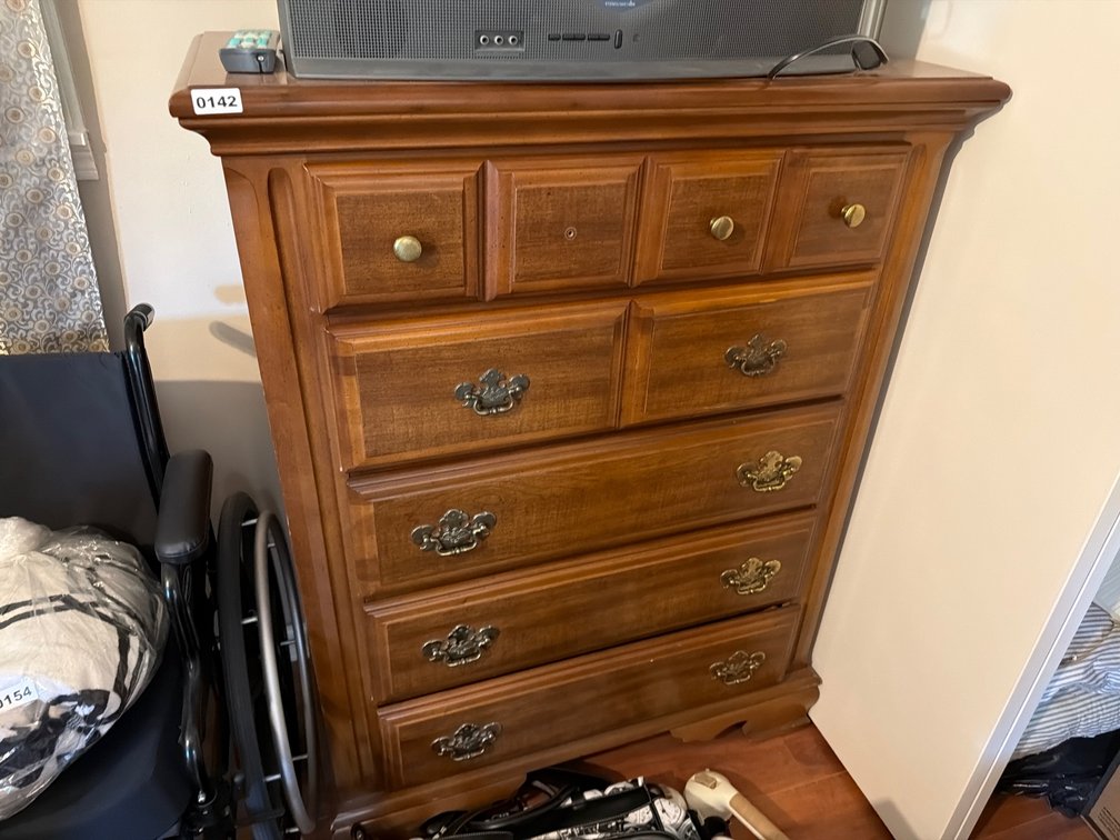 CHEST OF DRAWERS