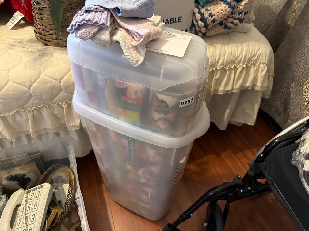 WRAPPING PAPER HOLDER, VARIOUS WRAPPING PAPER