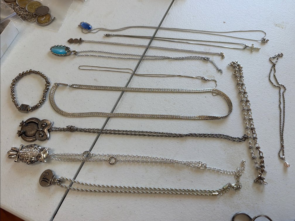 LOT OF NECKLACES