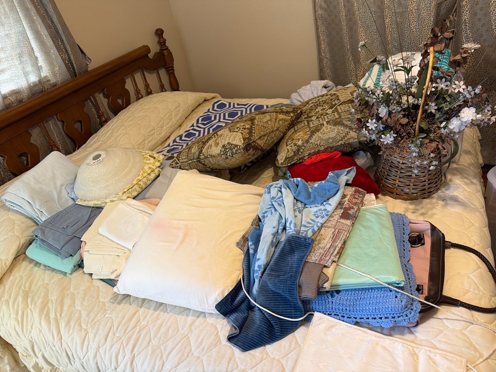 CONTENTS OF BED