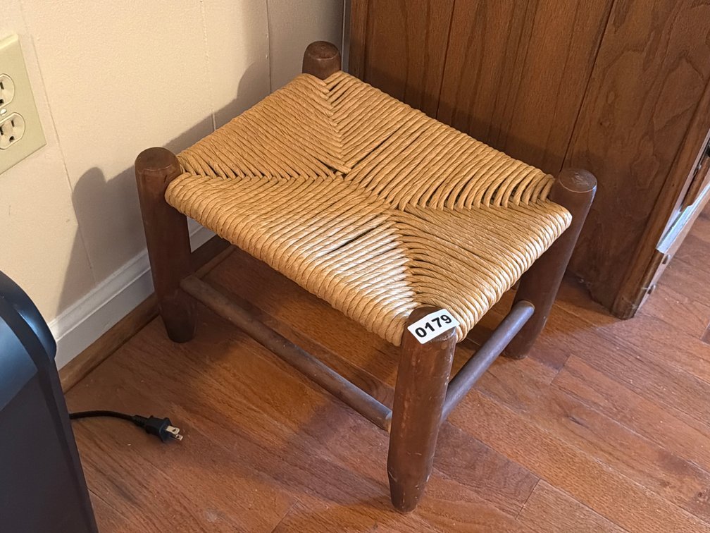 FOOTSTOOL