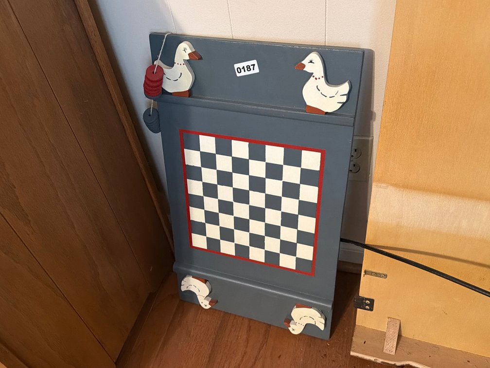 DUCK CHECKERBOARD DECOR
