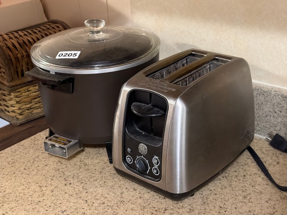 PRESTO MULTI-COOKER, GE TOASTER