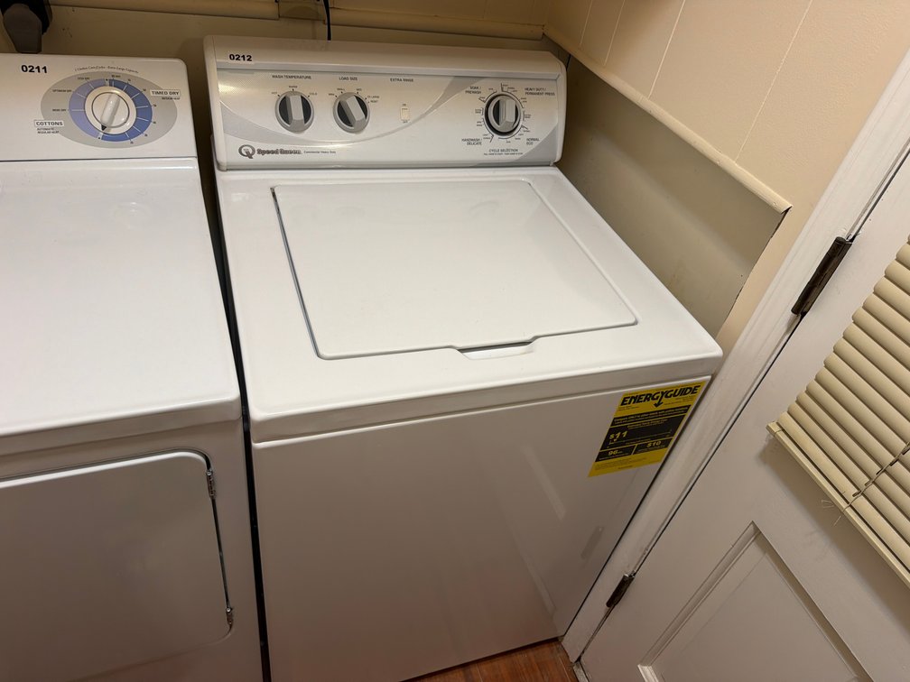 SPEED QUEEN WASHER