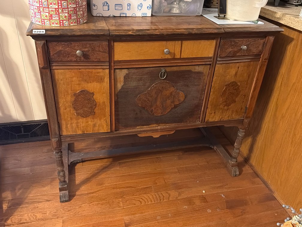 VINTAGE RECORD PLAYER CABINET