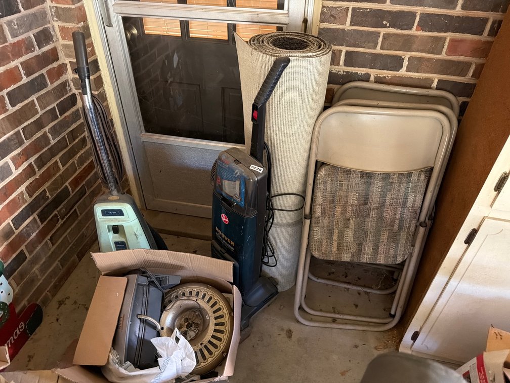 VACUUMS, FOLDING CHAIRS, GEORGE FOREMAN GRILL, ETC.