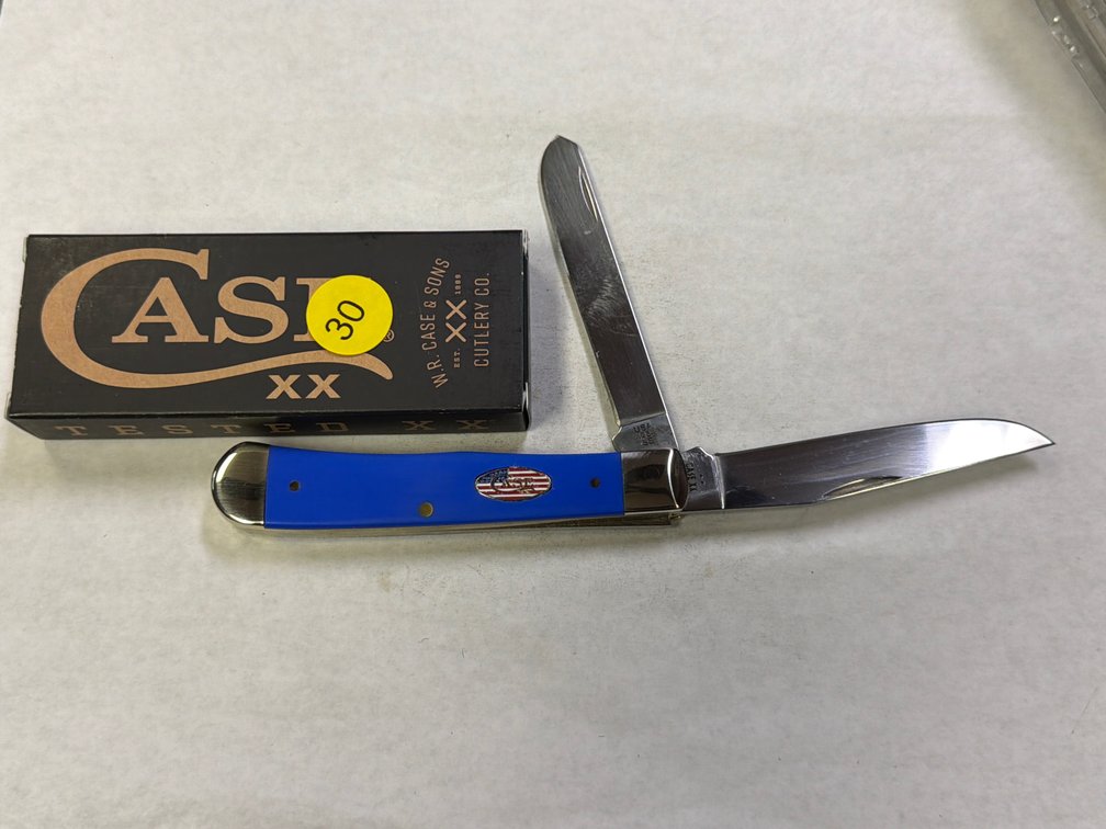CASE XX ROYAL BLUE SYNTHETIC SMOOTH TRAPPER KNIFE