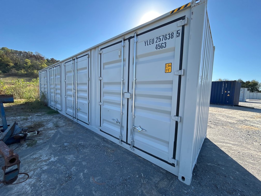 2026 40’ MULTI DOOR STORAGE CONTAINER (YLEU2576385)