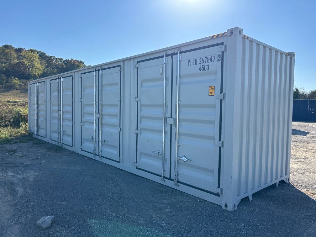 2026 40’ MULTI DOOR STORAGE CONTAINER (YLEU2576472)