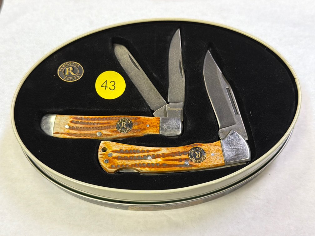 REMINGTON KNIVES IN TIN