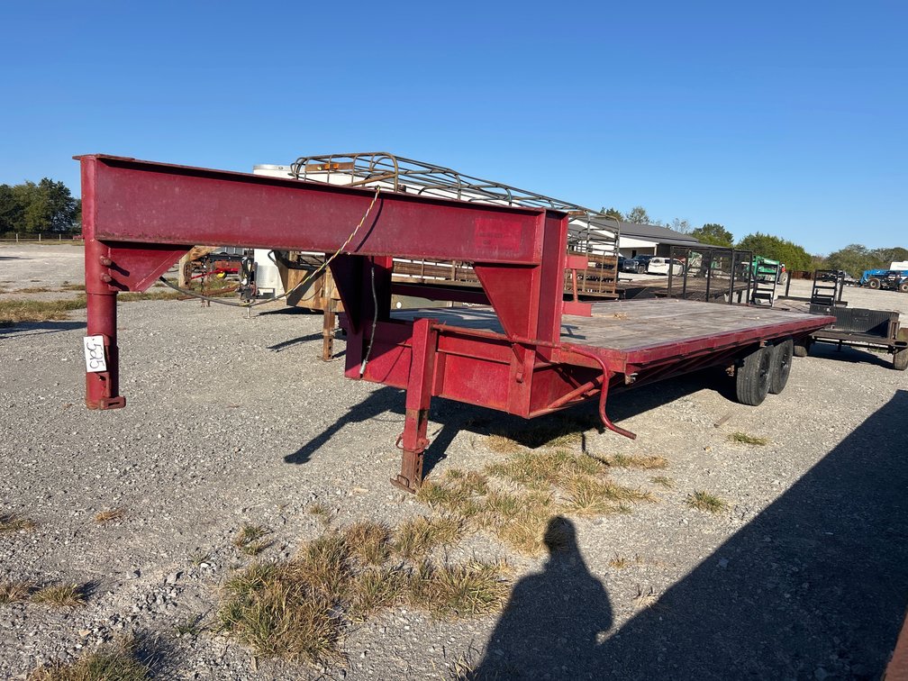 24’ GOOSENECK FLATBED TRAILER