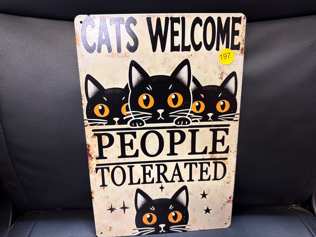 CATS WELCOME SIGN
