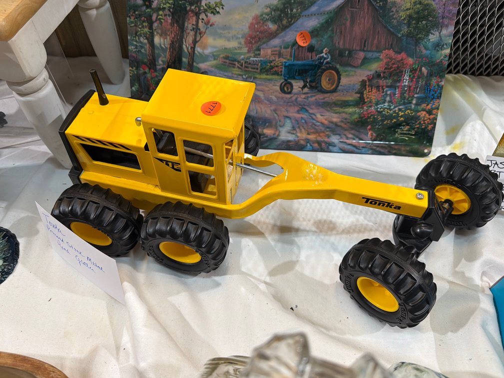 TONKA PRESSED STEEL METAL ROAD GRADER
