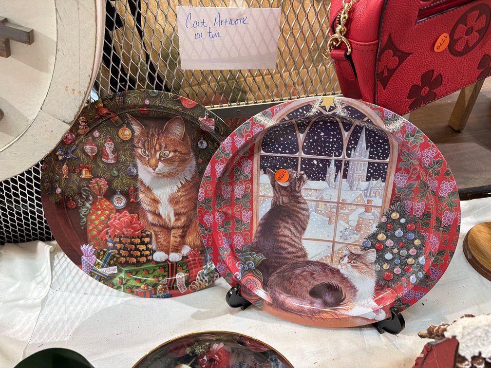 CAT ARTWORK ON TIN