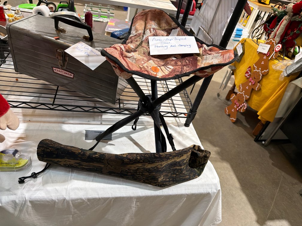 CAMO TRIPOD STOOL